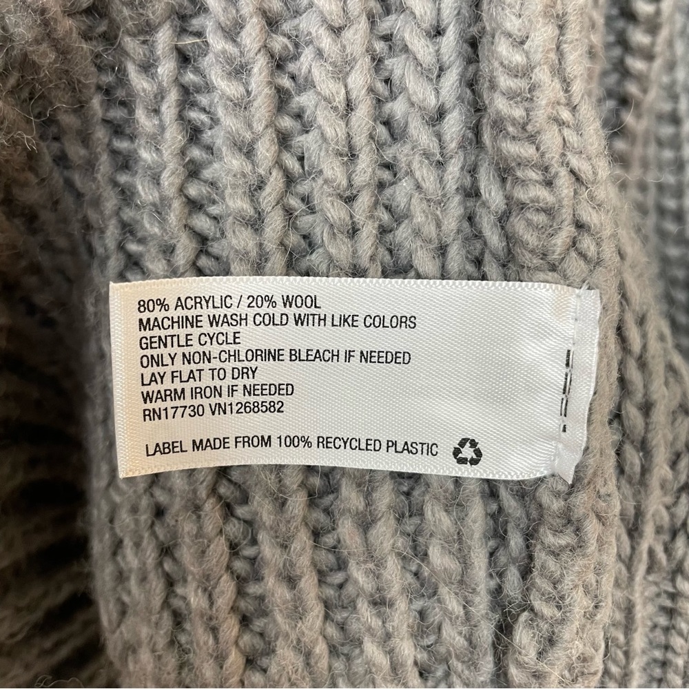 Universal Thread Grey Cable Cardigan - image 3